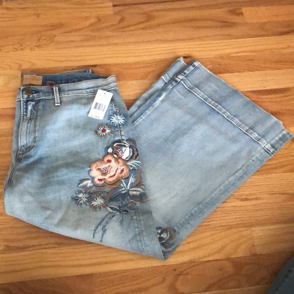 NWT Charlee Driftwood Jeans - Picture 3 of 5